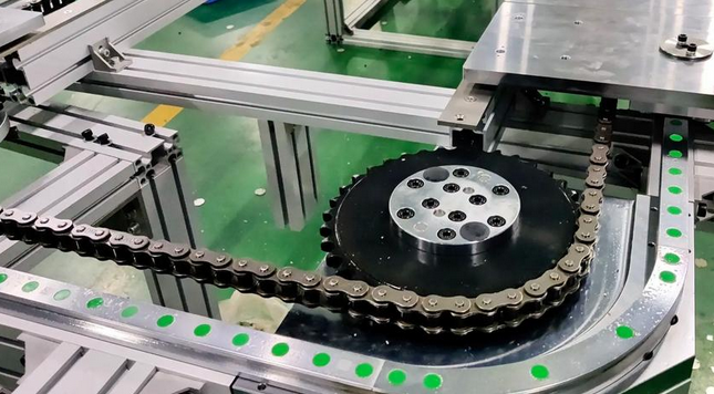 按輸送機結構形式不同，類型有哪些？